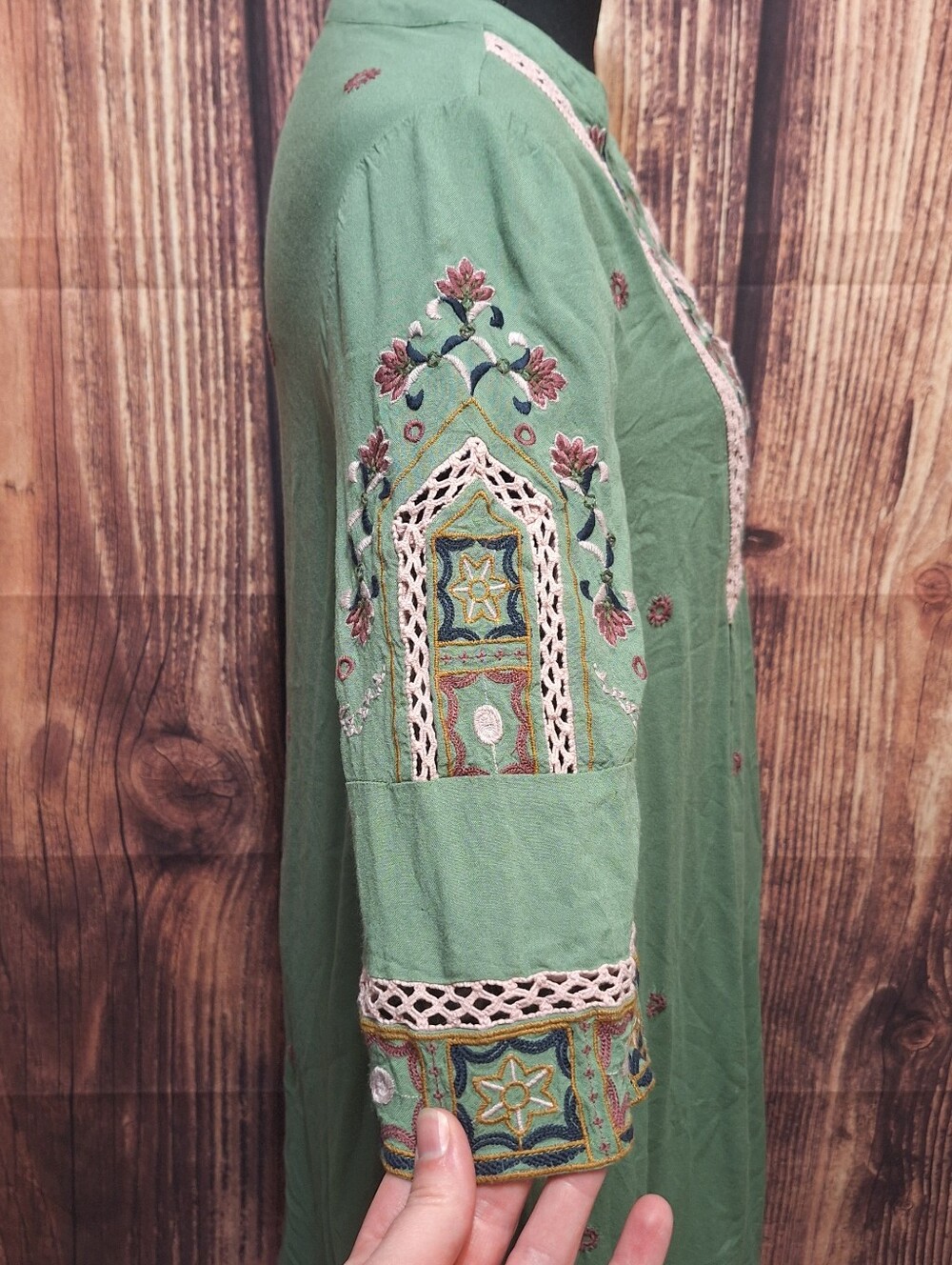 Sundance Sage Green Embroidered Boho Midi Dress Size Medium - Picture 3 of 8